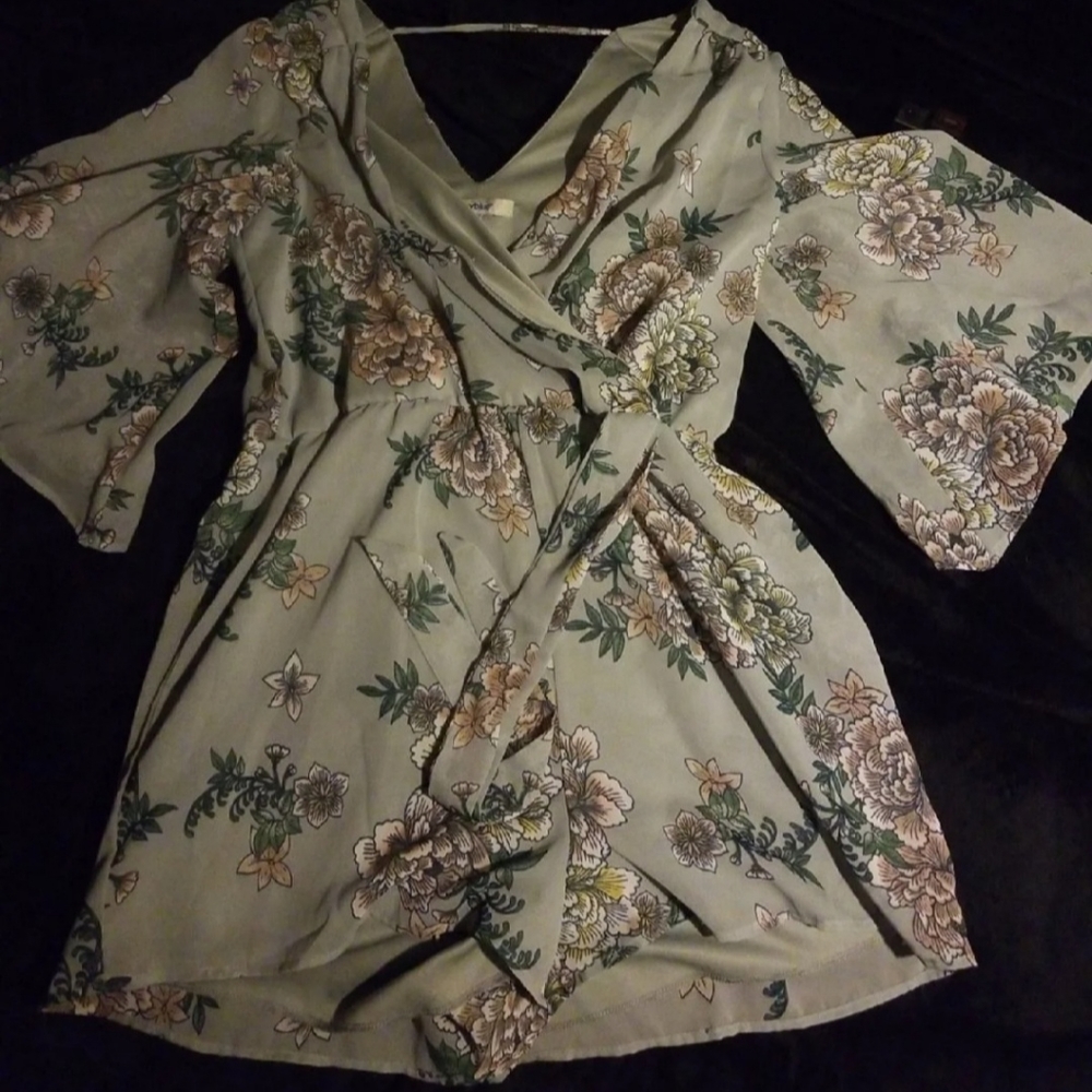Flowy Floral Romper - Bailey Blue